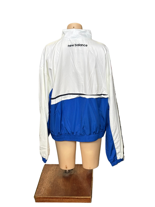 NEWCASTLE JETS FC 25/26 CREAM TRACK JACKET - WOMENS