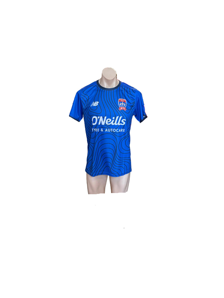 NEWCASTLE JETS FC 25/26 REPLICA TRAINING TEE