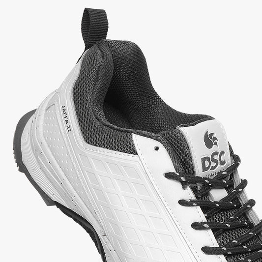 DSC Jaffa 22 Rubber Cricket Shoes