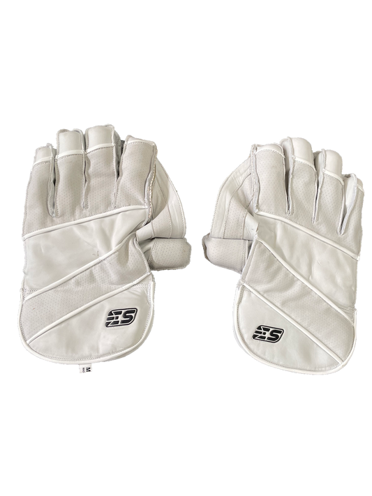 EVERYTHING SPORTS | Limited Edition Wicket Keeping Gloves